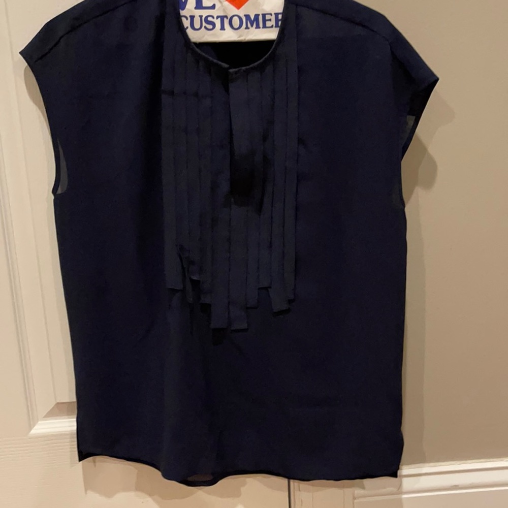 Sleeveless blouse